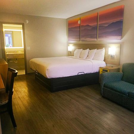 Days Inn By Wyndham Харрисонберг Экстерьер фото